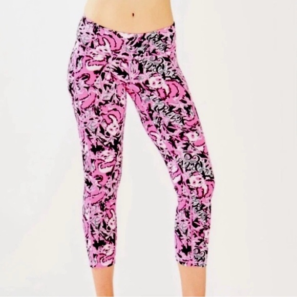 Lilly Pulitzer Luxletic Weekender Crop Leggings Hanging With My Boo Pandas XL - Picture 6 of 6